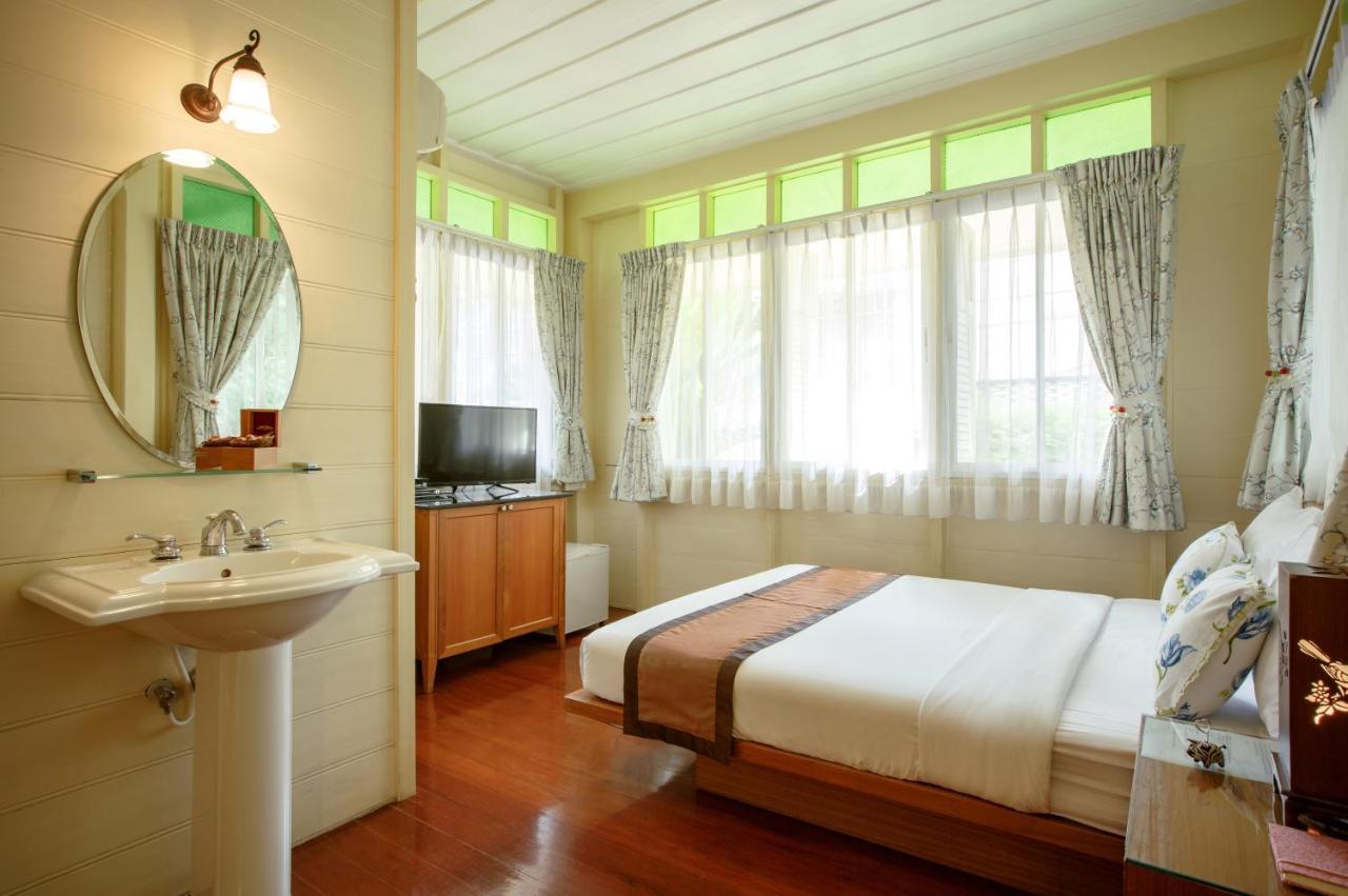 Baan Dinso Hostel Bangkok Luaran gambar