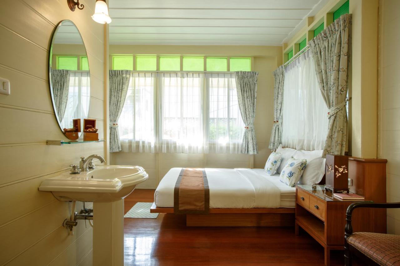 Baan Dinso Hostel Bangkok Luaran gambar