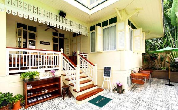 Baan Dinso Hostel Bangkok Luaran gambar