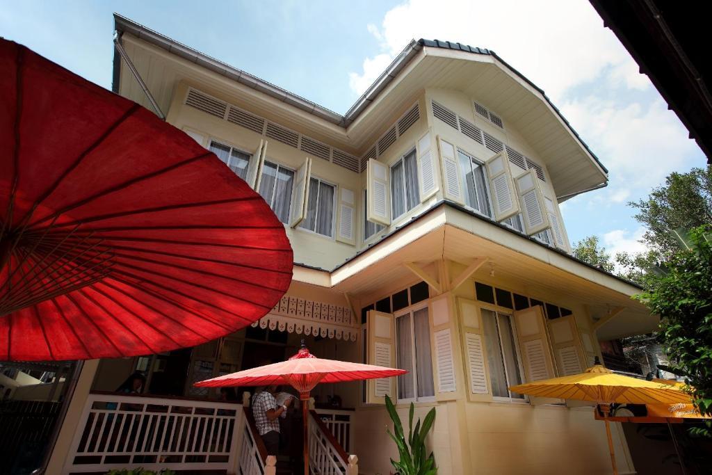 Baan Dinso Hostel Bangkok Luaran gambar